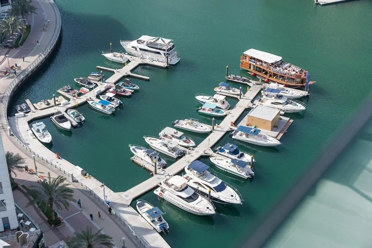 Pristine Studio With Spectacular View In Dubai Marina Apartment